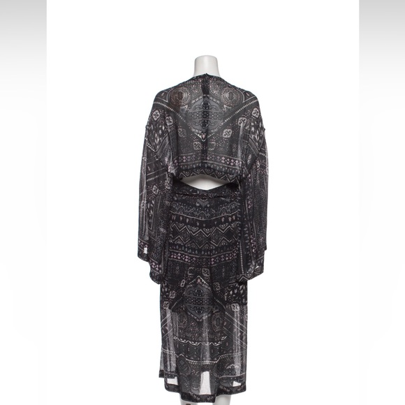 IRO - Picture 3 of 3